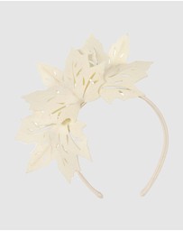 Max Alexander - Laser-Cut Cream Winter Racing Fascinator