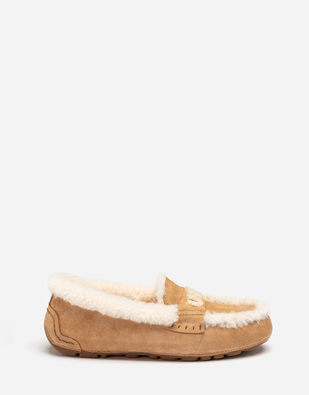 Ozwear Connection Uggs - Violet Shearling Moccasin