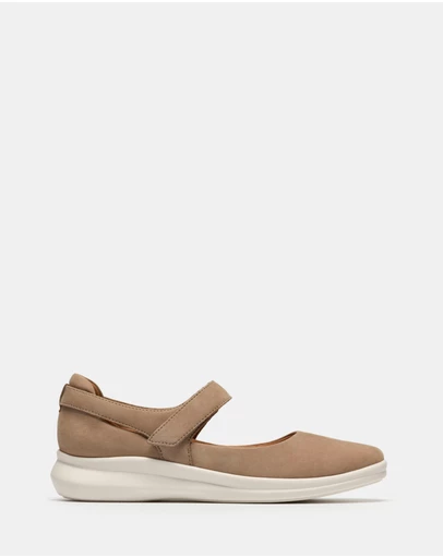 Clarks - Lynell Strap Taupe