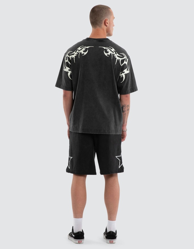 Kiss Chacey - Cagey Oversized Tee