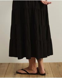 Atmos&Here Curvy - Elenora Linen Blend Tier Maxi Skirt