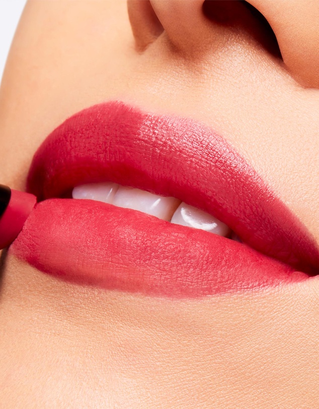MAC - Velvet Blur Slim Stick Lipstick