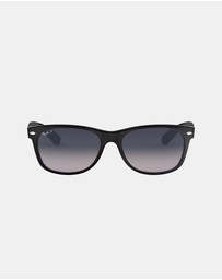 Ray-Ban - New Wayfarer Classic Polarised RB2132
