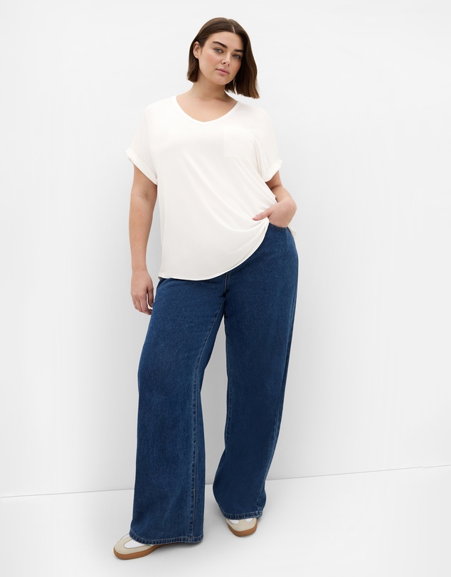 City Chic - Plus size Kiran Hi-Lo Tee - ivory
