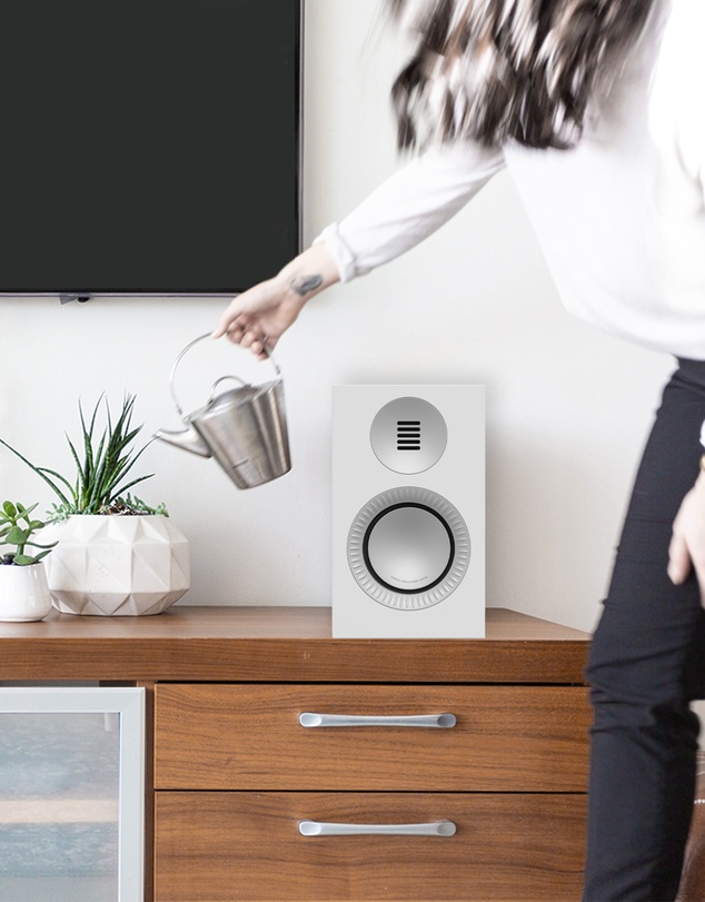 iWorld - Kanto TUK (2nd Gen) 260 W Premium Powered Speaker System with Bluetooth 5.4, Dual RCA and USB-C Inputs - Matte White w/ Aluminum