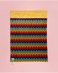 itti bitti - Travel Blankee - Shazam with Saffron