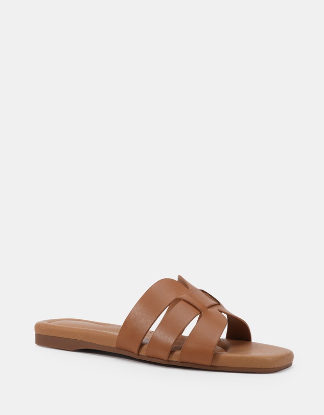 Clarks - Yara Tan