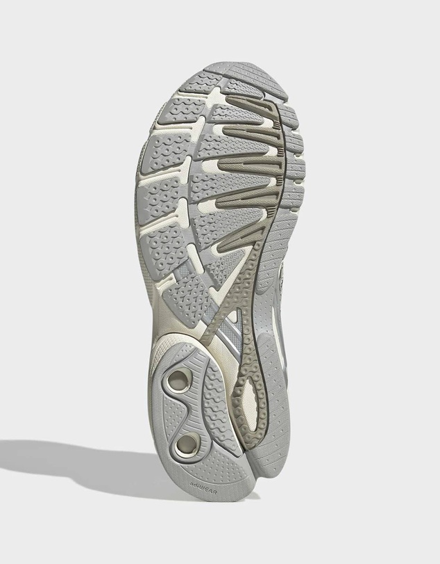 adidas Originals - Adistar Control 5 - Women's