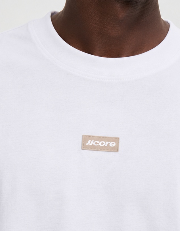 Jack & Jones - Jcoclub Small Badge SS Crew Neck Tee