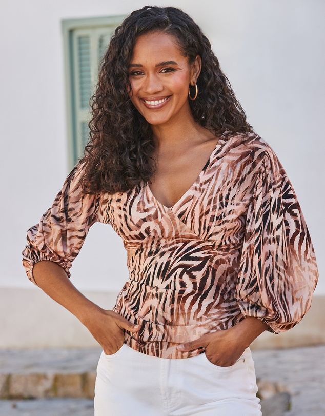 Sosandar - Plunge Neck Balloon Sleeve Top