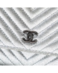 Pre-Loved by Azura Reborn - Pre-Loved CC Chevron Metallic Lambskin Wallet On Chain