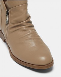 Hush Puppies - Chalet