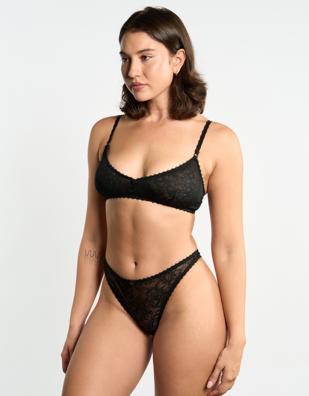 Chouchou Intimates - Taylor Thong