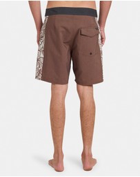 RVCA - Mens Exotica 17