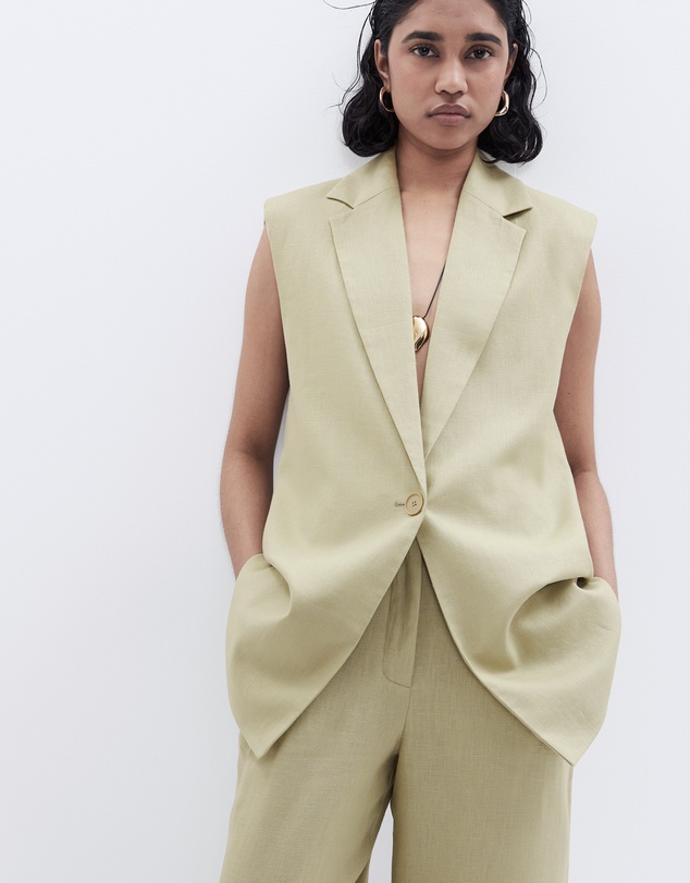 UNISON - Sleeveless Linen Blazer