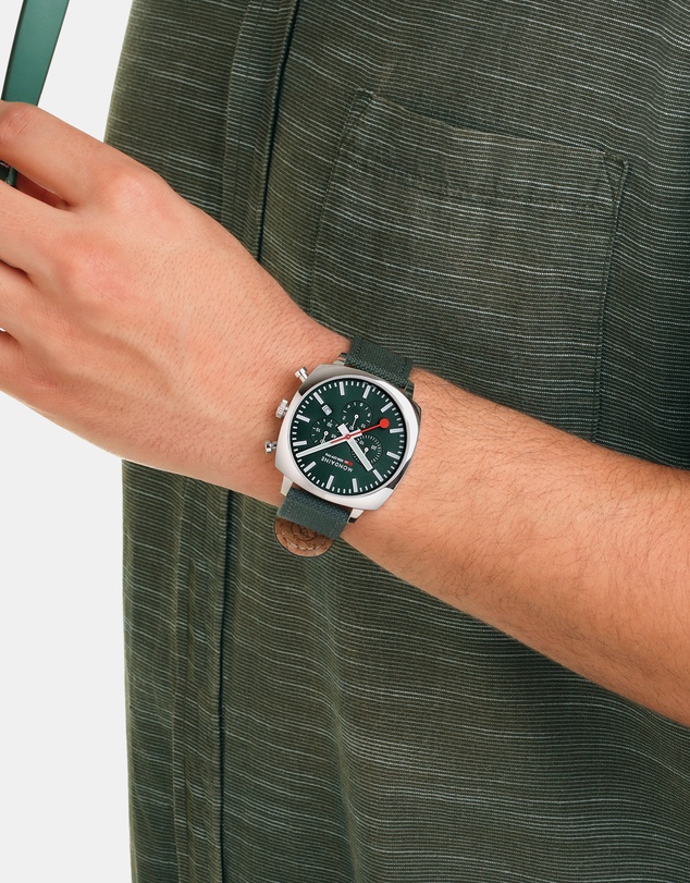 Mondaine - Mondaine Official Swiss Railways Grand Cushion 41mm Forest Green Watch Set