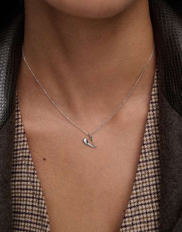 PDPAOLA - Initial 2026 V Silver Pendant Necklace