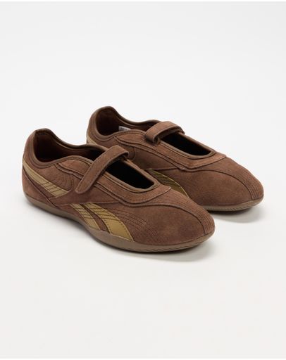 Formal Brown, Timber & Reebok Lee