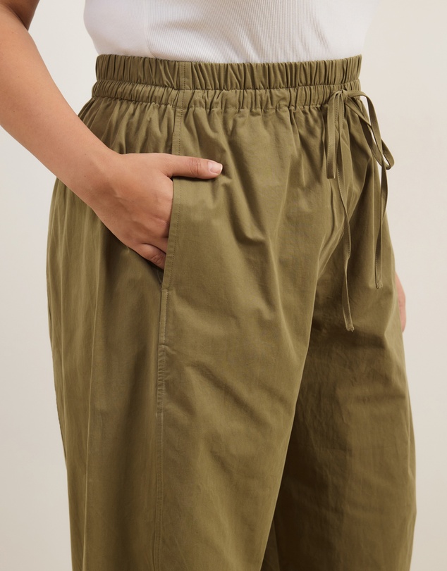 Atmos&Here Curvy - Sienna Cotton Barrel Leg Pants