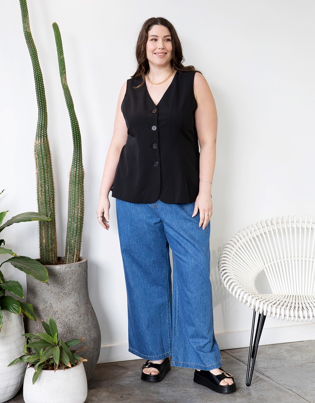 Love Your Wardrobe - Stevie Sleeveless Vest