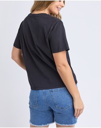 Foxwood - Pesce Tee