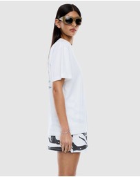ENA PELLY - EP Rose Tee