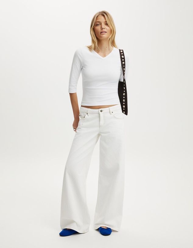 Cotton On - 90S V Neck ¾ Sleeve