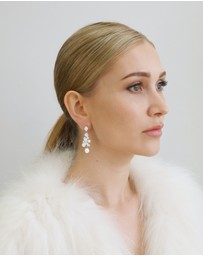 Stephanie Browne - Madame Regalia Pearl earrings