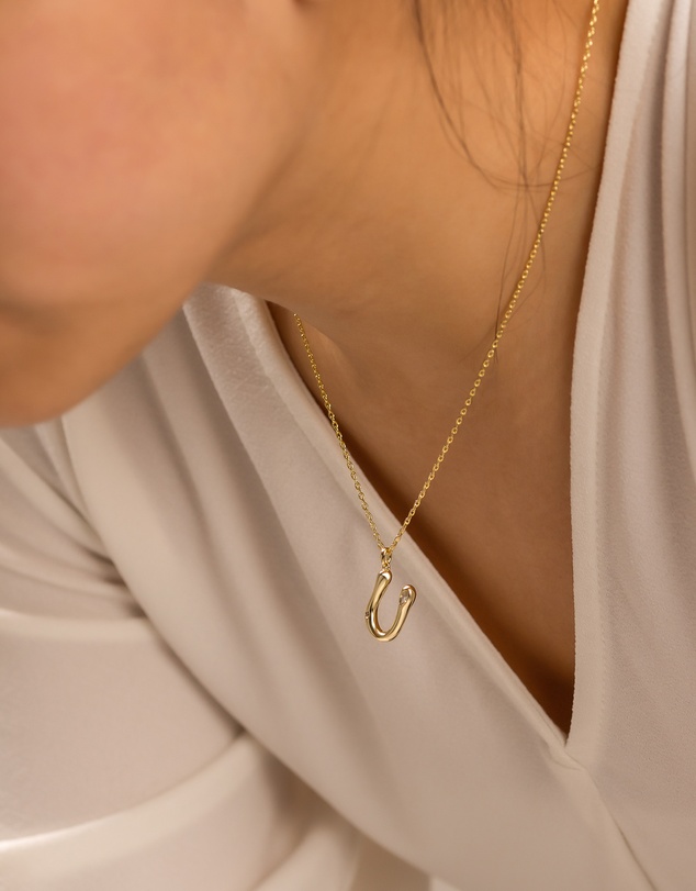 Wanderlust + Co - Alphabet Bubble Pendant Necklace - Letter U
