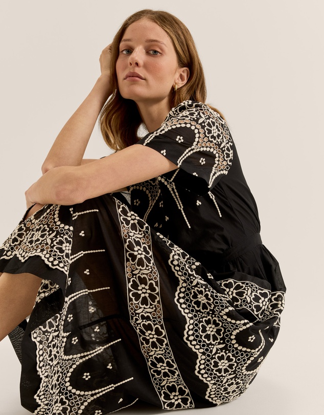 Review - Florida Embroidered Midi Dress