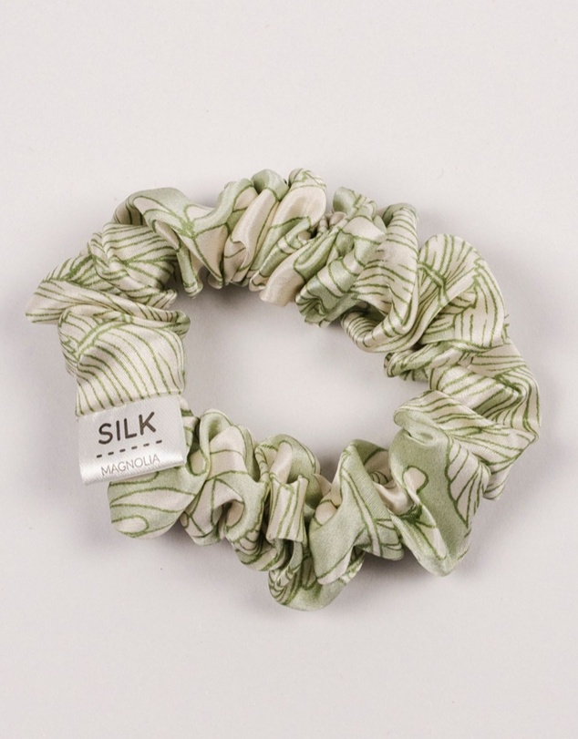 SILK MAGNOLIA - Pure Silk Scrunchie