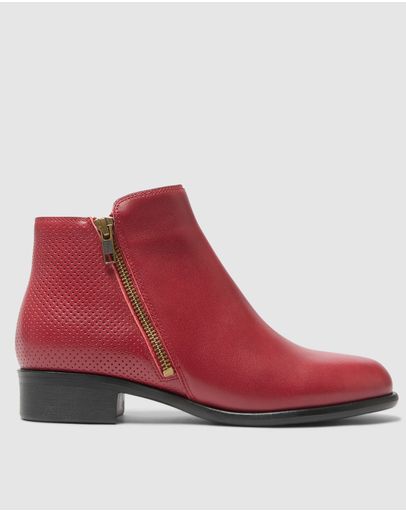 RED GLOVE