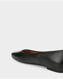 Vionic - Orinda Ballet Flat - Black Nappa
