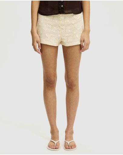 Honey Cream Lace