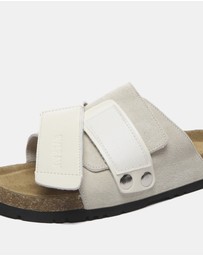 EVERAU - EverAU Ugg Terrain Cow Suede Upper Sandals