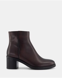 Shelly Shen - Elect Boots