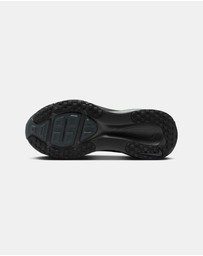 Nike - Vomero 18 - Men's