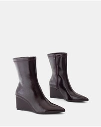 Therapy - Saviour Wedge Boots