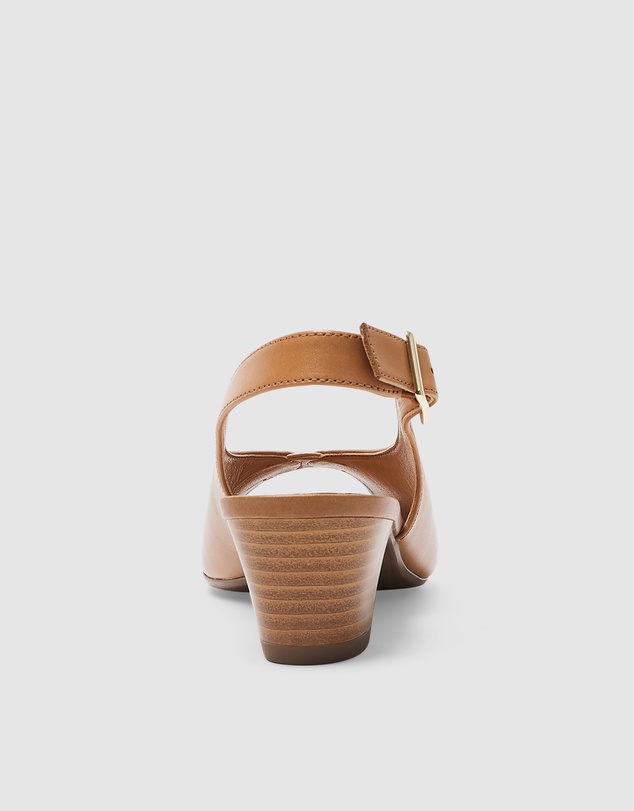 Wide Steps - Hilda