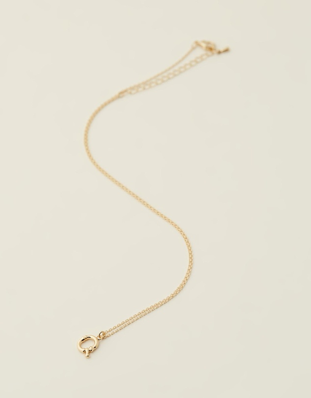 Zahar - Letter Q Necklace