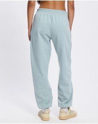 adidas Sportswear - All SZN Fleece Loose Pants