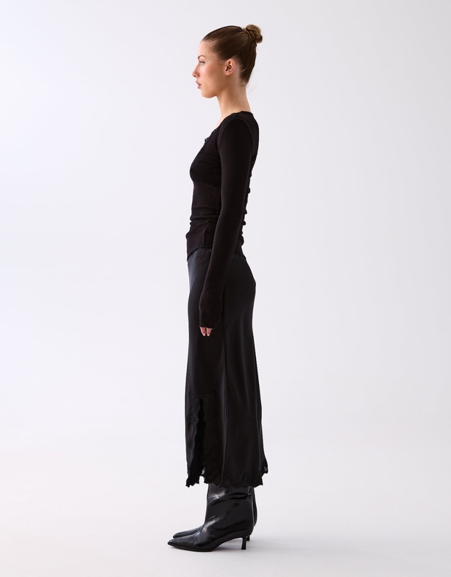 Style Addict - Lia Lace Trim Long Sleeve Top - Black