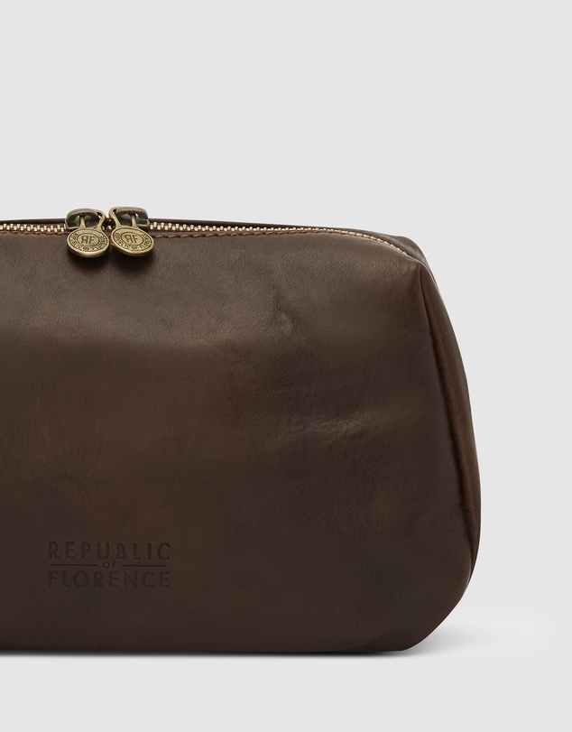 Republic of Florence - The Otto Leather Dopp Kit Matt Chocolate