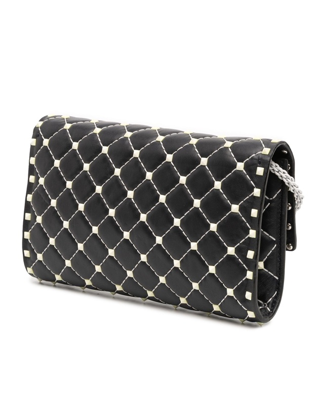 Pre-Loved by Azura Reborn - Pre-Loved Quilted Lambskin Free Rockstud Spike Wallet On Chain