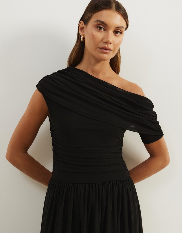 Atmos&Here - Winnie Off Shoulder Mesh Maxi Dress