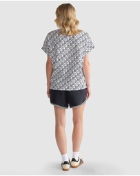 Decjuba - D-Luxe Monogram Tee