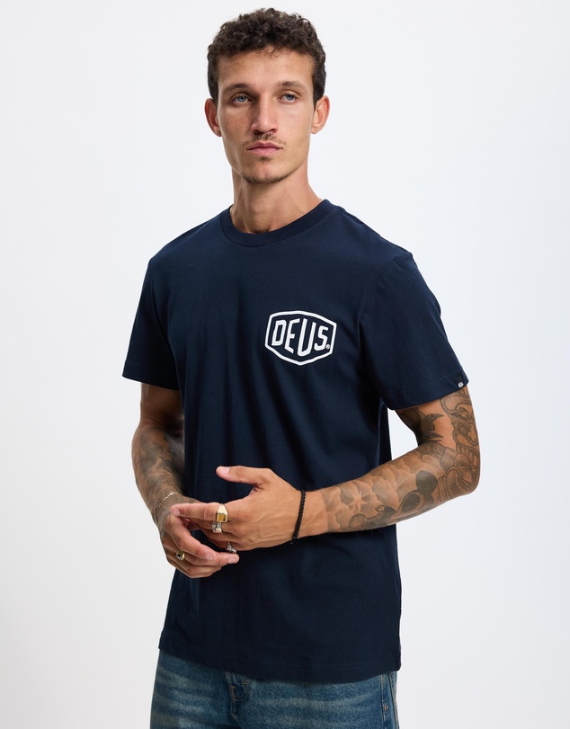 Deus Ex Machina - Camperdown Tee