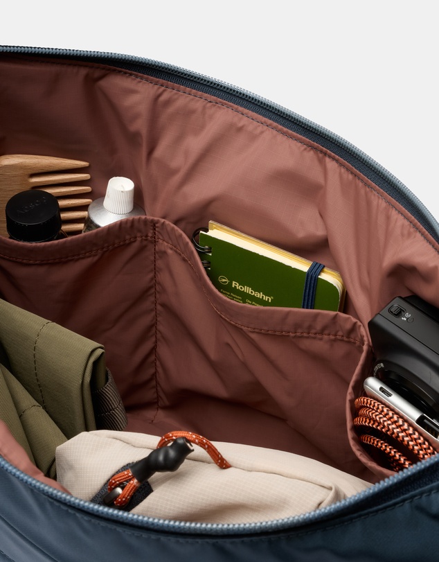 Bellroy - Laneway Crescent Bag 12L