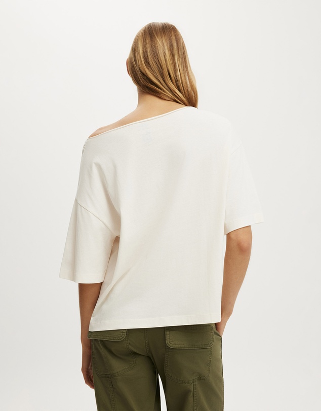 Cotton On - Lcn Music Off Shoulder Boxy Graphic Tee