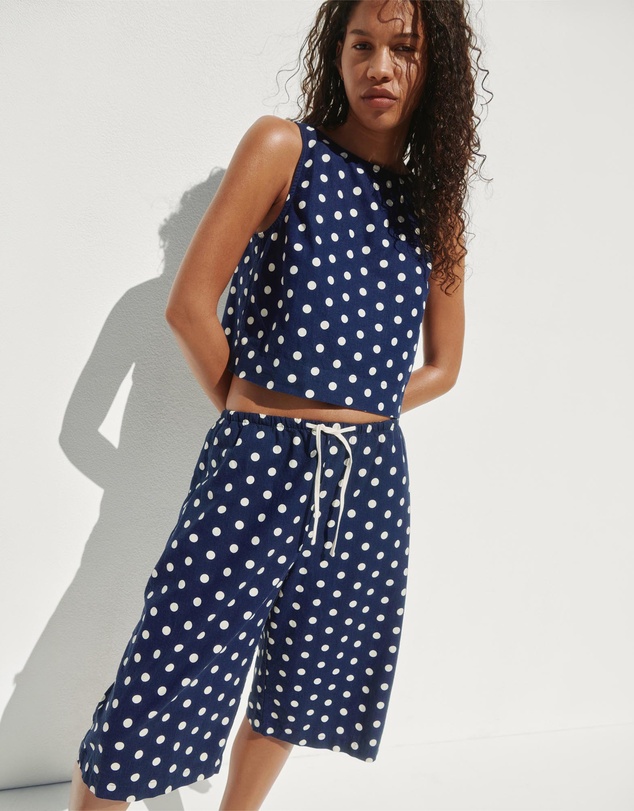 GAP - Sleeveless Shell Top